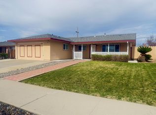 1300 Mesa Dr, Hollister, CA 95023