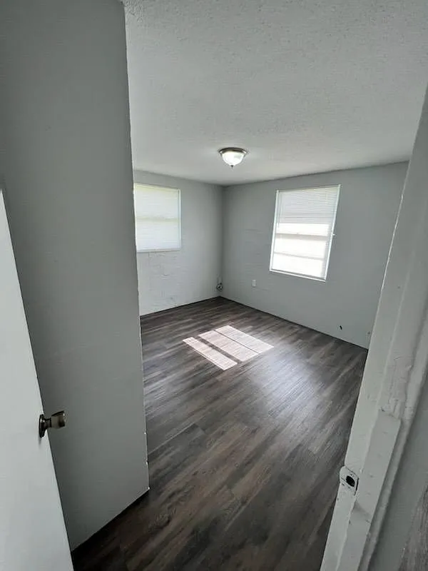 2 Bedroom - The Crossings at Palmetto — Photo 3