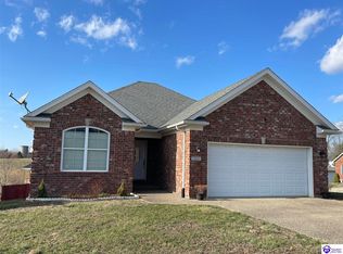 201 Noah Ct, Vine Grove, KY 40175