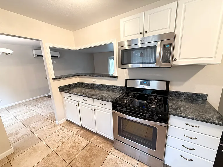 3209 Sharon Ave — Photo 7
