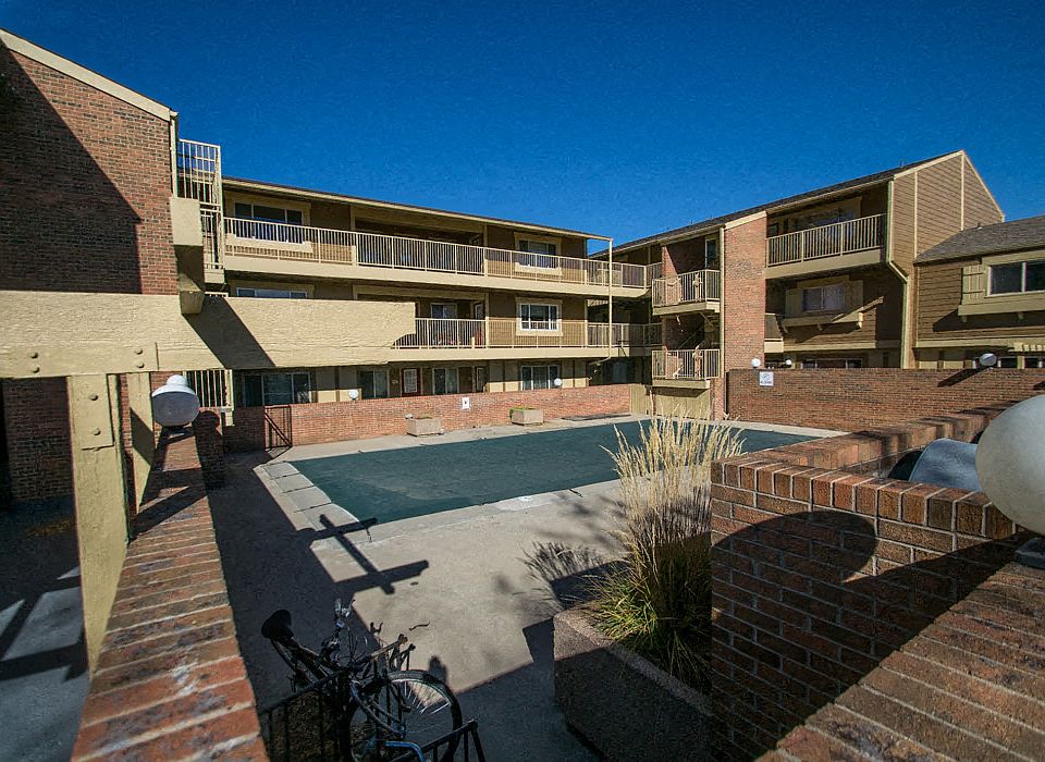 3161 Madison Avenue P218 Exterior