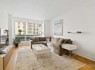 350 W 42nd St APT 4E, New York, NY