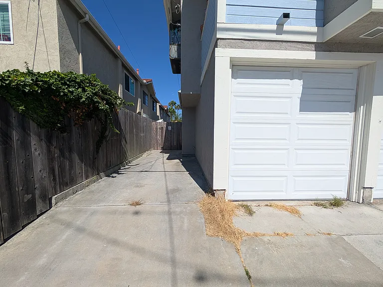 4510 Campus Ave #5 — Photo 25