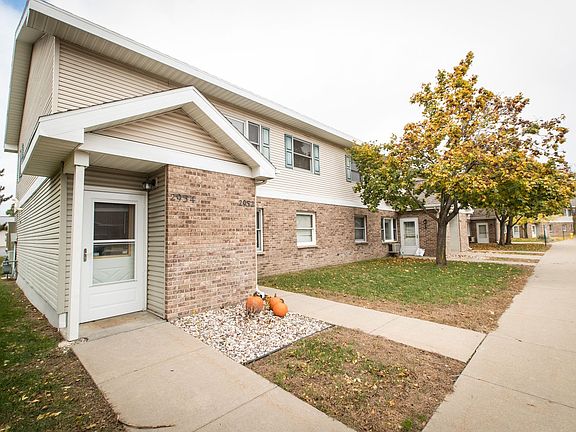 2nd image of 2956 Hickory Dr #2880