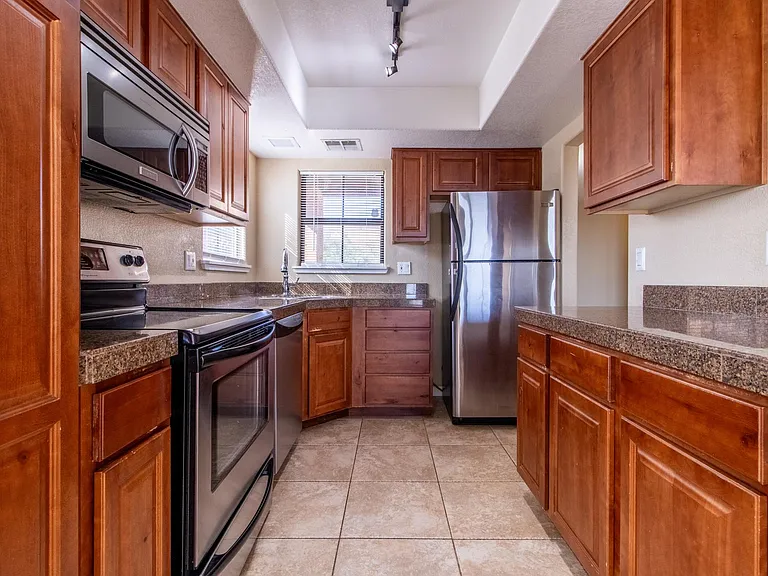 6651 N Campbell Ave #238 — Photo 2