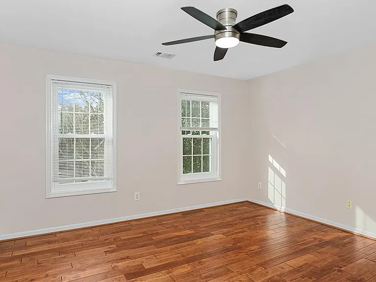 560 Kimball Crest Ct — Photo 26