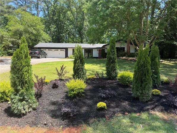2485 Shallowford Rd NE, Atlanta, GA 30345