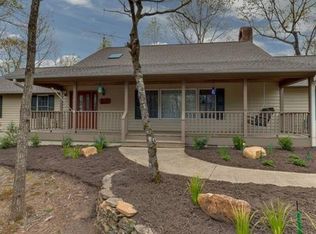 110 Hollyridge Ln, Tryon, NC 28782