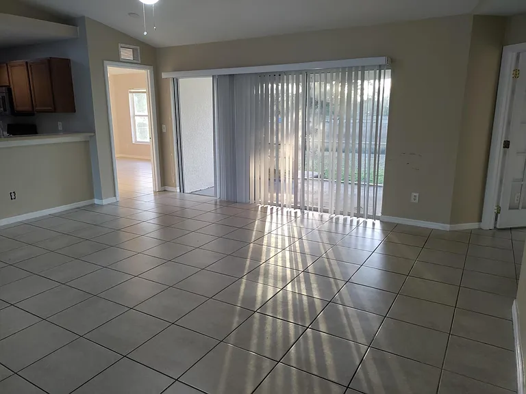 2108 NW 24th Ave — Photo 5