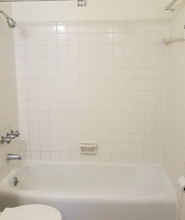 1st image of 4040 S Kinnickinnic Ave #2