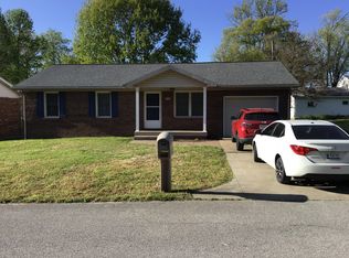 818 E Lake St, Boonville, IN 47601