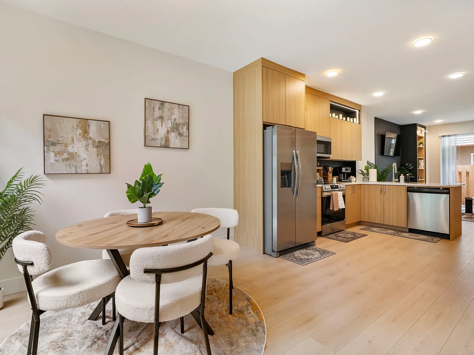 2 bed, 2.5 bath, $3,950 — Photo 3