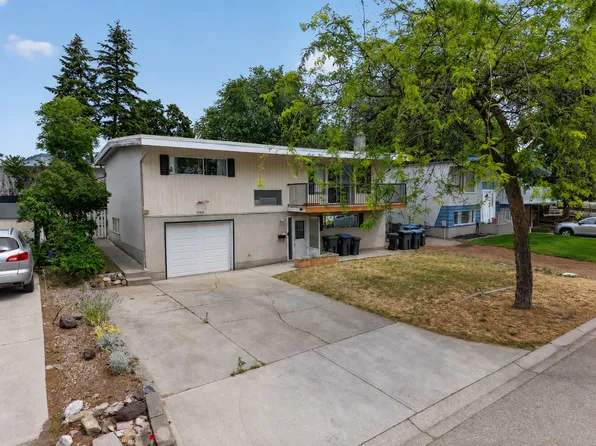 1480 Leaside Ave, Kelowna, BC V1Y 3X5