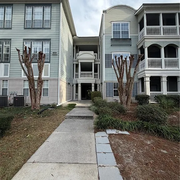 1313 Whitemarsh Way — Photo 1