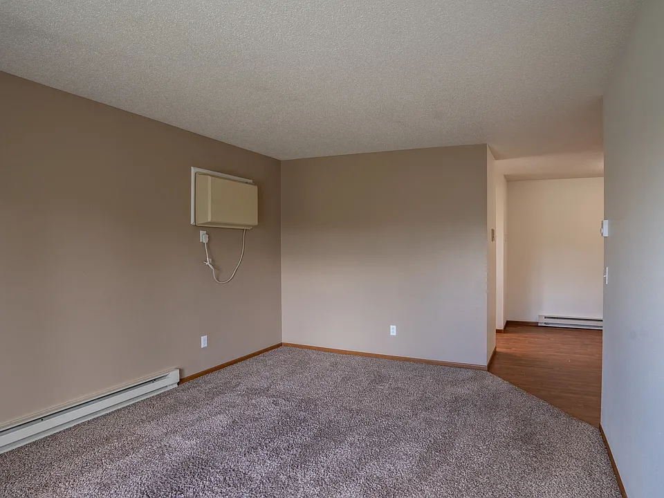Fargo, ND Briar Pointe Apartments | Living