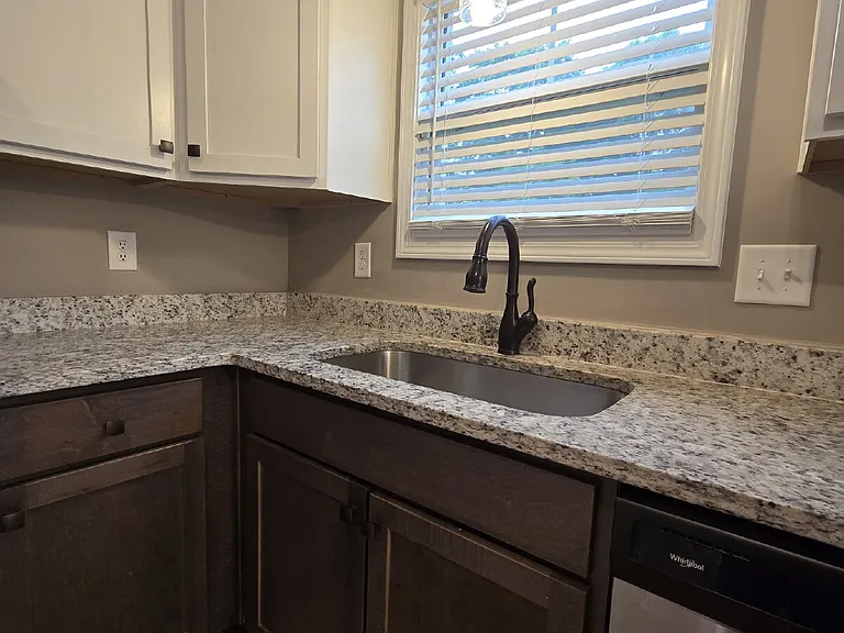 1176 Cottonwood Dr — Photo 10