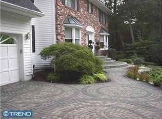 32 Oak Ridge Dr, Voorhees, NJ 08043