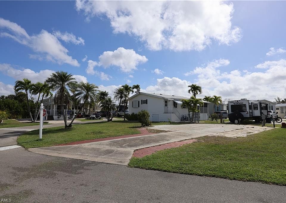 1st image of 19681 Summerlin #674 RD