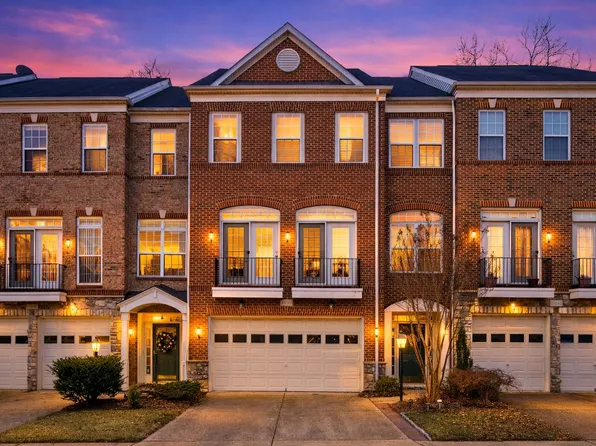 21947 Windy Oaks Sq, Ashburn, VA 20148