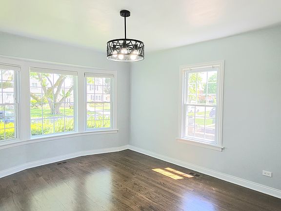 5th image of 5116 N Oconto Ave