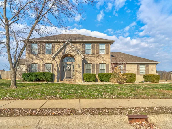 10100 Oshkosh Dr, Newburgh, IN 47630