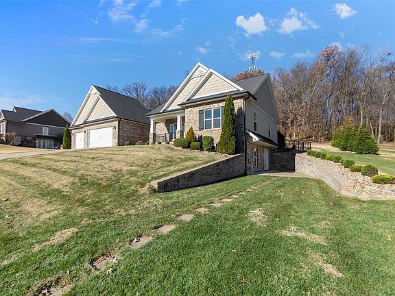 4th image of 2112 Silver Campine Ln