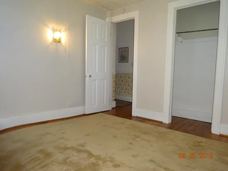 467 Norwood Ave #1R — Photo 21