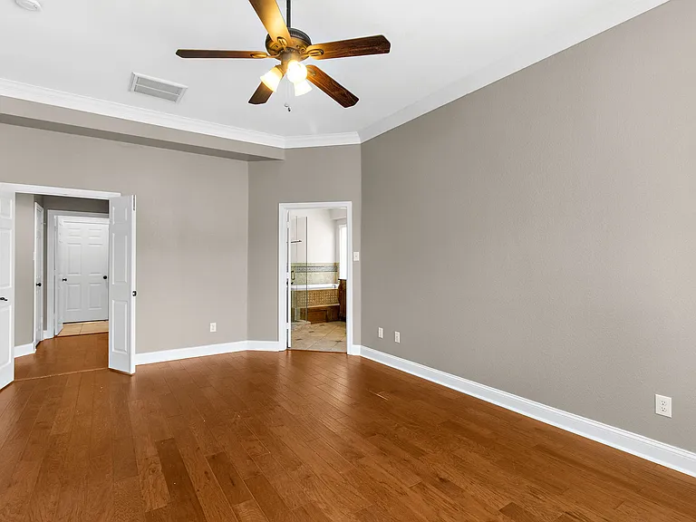 202 Stone Hollow Ct — Photo 23