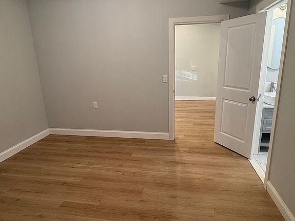 3rd image of 87 Shelton Ave #0