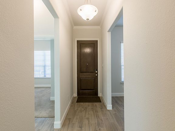 4th image of 604 10th St