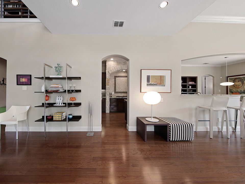 1st image of 159/161 Westcourt Ln