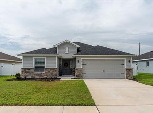 909 Montgomery Ln, Polk City, FL 33868