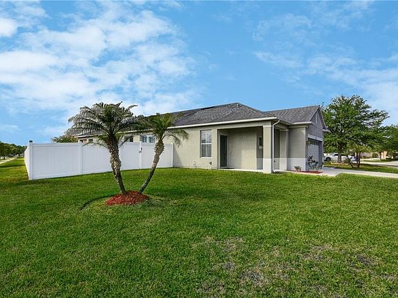 3rd image of 8233 Summer Wood Ln