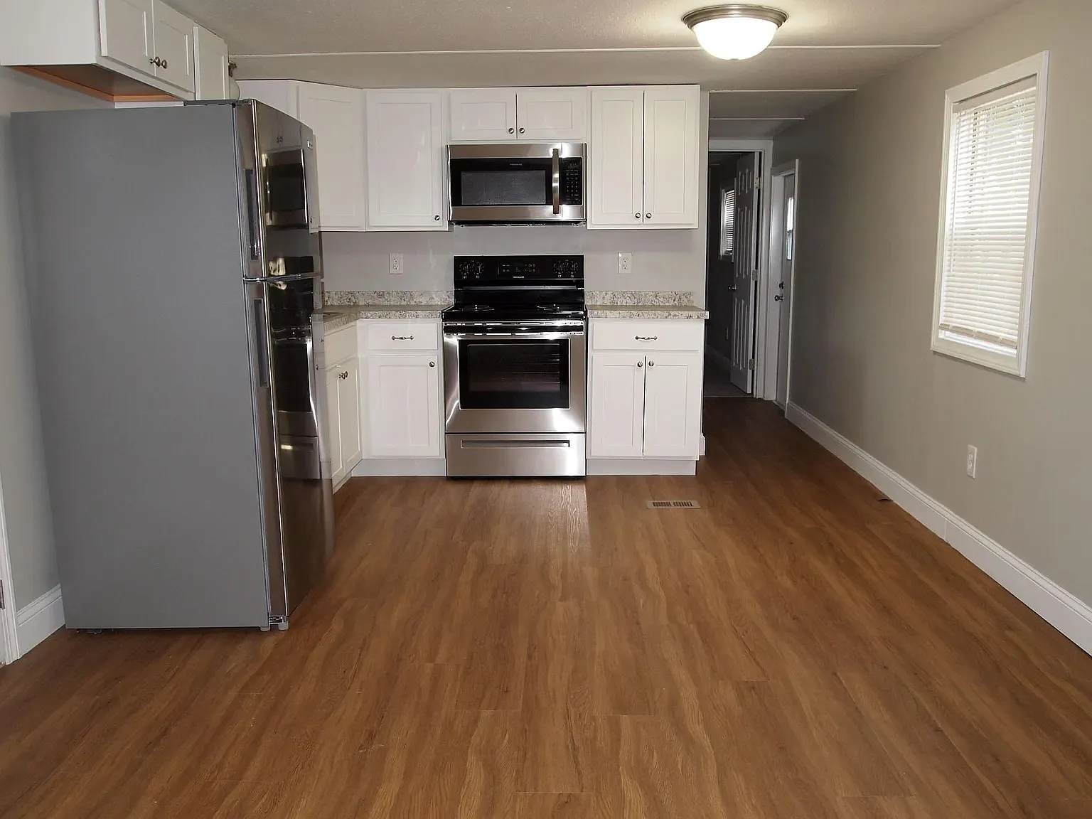 1 bed, $1,395 — Photo 2