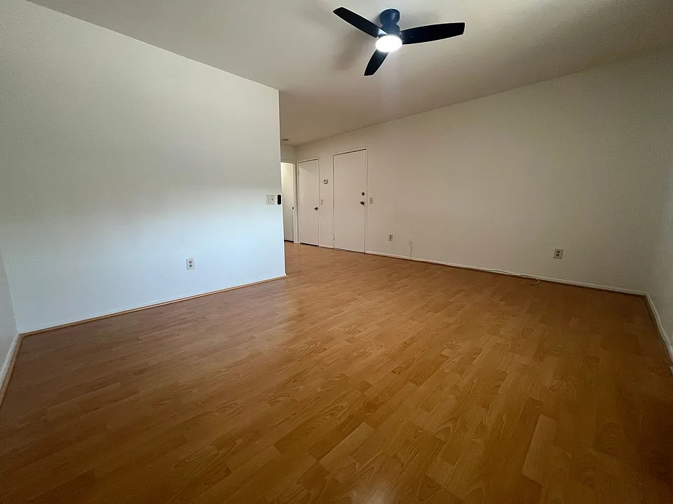 1001 Orange Grove Ave