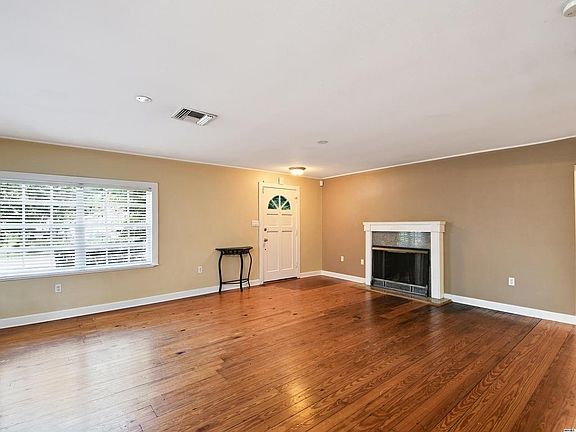 2nd image of 2835 S Shine Ave