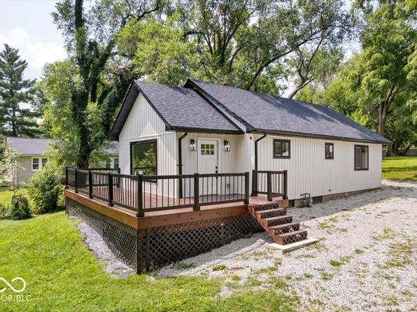 6828 E Pleasant Run Parkway North Dr, Indianapolis, IN 46219