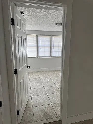 212 Dennis Ave Photo 1