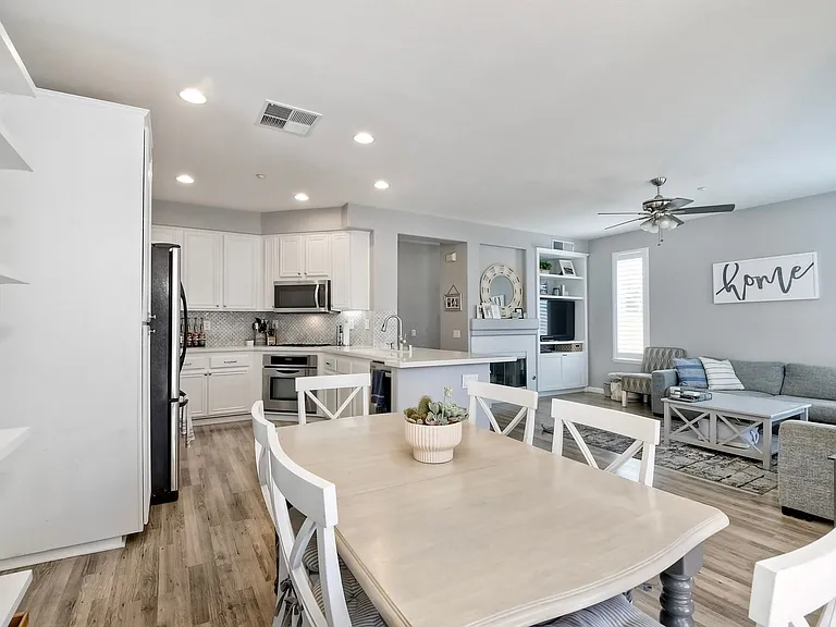 10055 Fieldthorn St — Photo 12