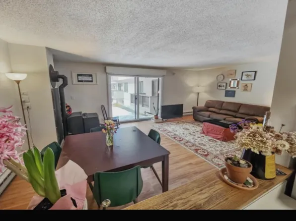 121 Brook Holw #121, Hanover, NH 03755