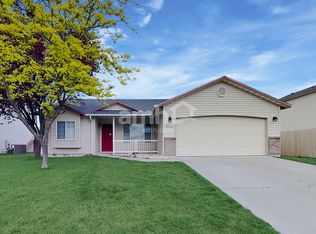 536 N Copper River Dr, Nampa, ID 83651