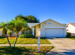 8171 Somerset Dr, Largo, FL 33773