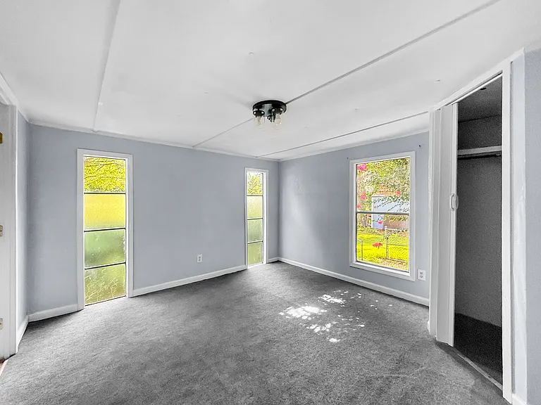 143 Maple St — Photo 8