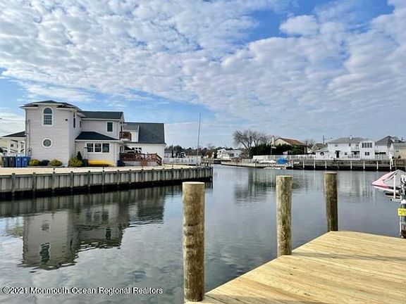 2nd image of 760 Tunney Point Dr