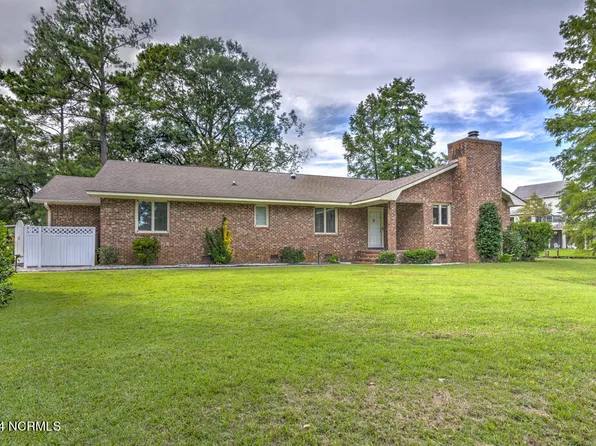 902 Plantation Drive, New Bern, NC 28562