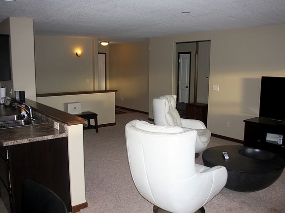5th image of 4601 Loren Dr