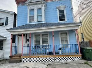 20 Division St, Cohoes, NY 12047