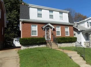 4939 Heege Rd, Saint Louis, MO 63123