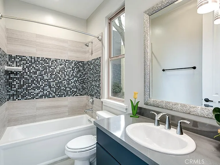 530 Fano St #E — Photo 12