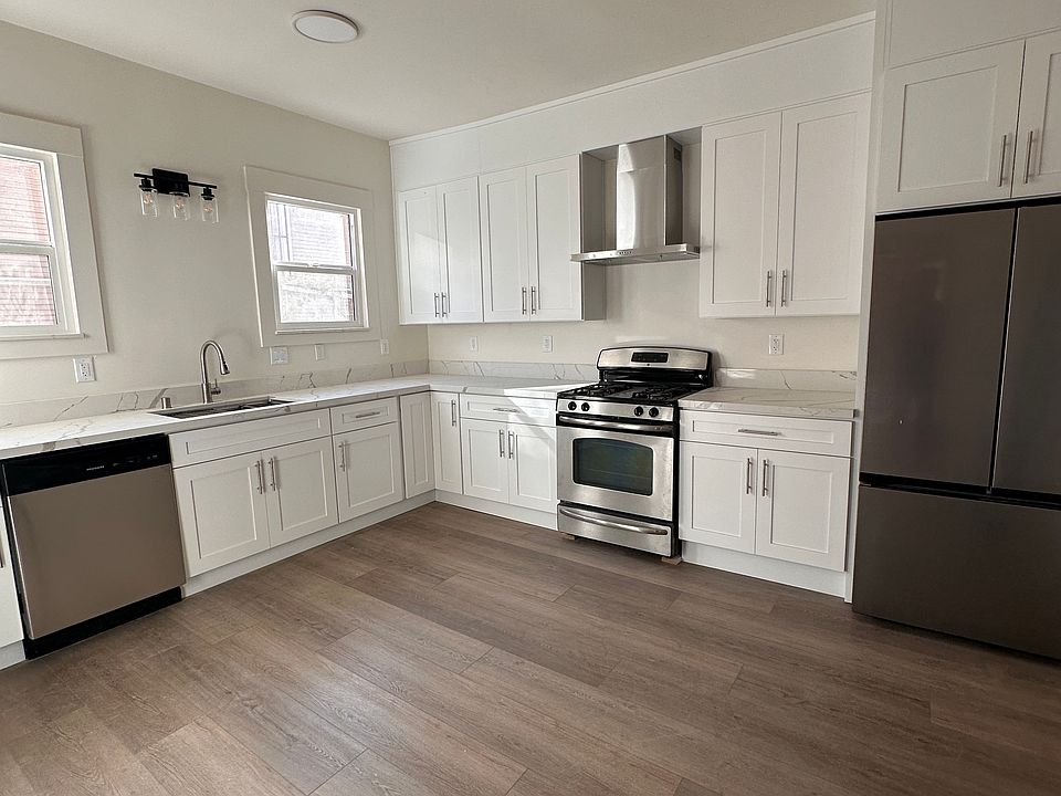 1st image of 831 N Beaudry Ave